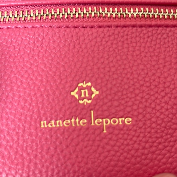 NANETTE LEPORE WRISTLET IN VIVID PINK NWT - Picture 2 of 9